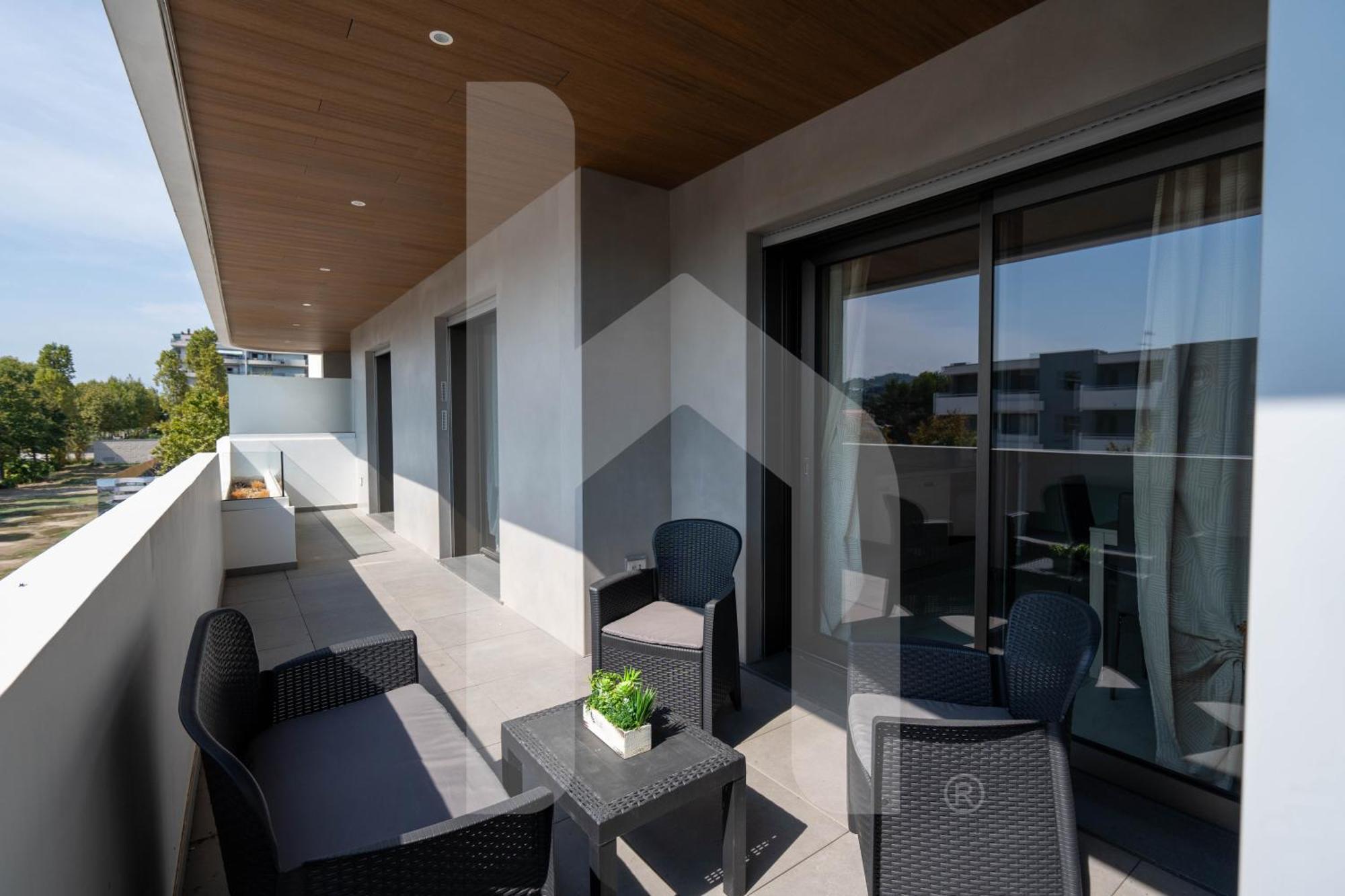 Homiday - Waterfront Montesilvano Marina المظهر الخارجي الصورة